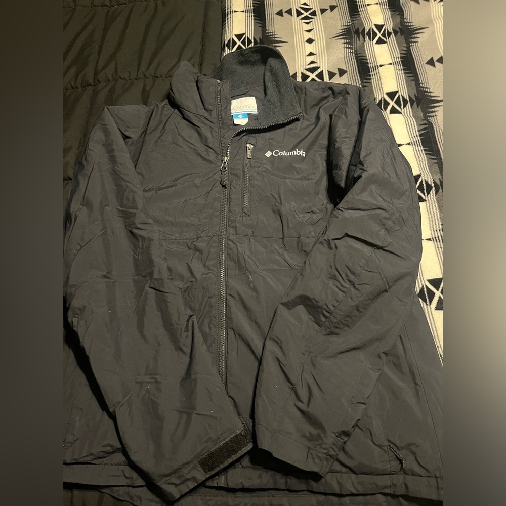Medium Columbia jacket. Great condition. Black.